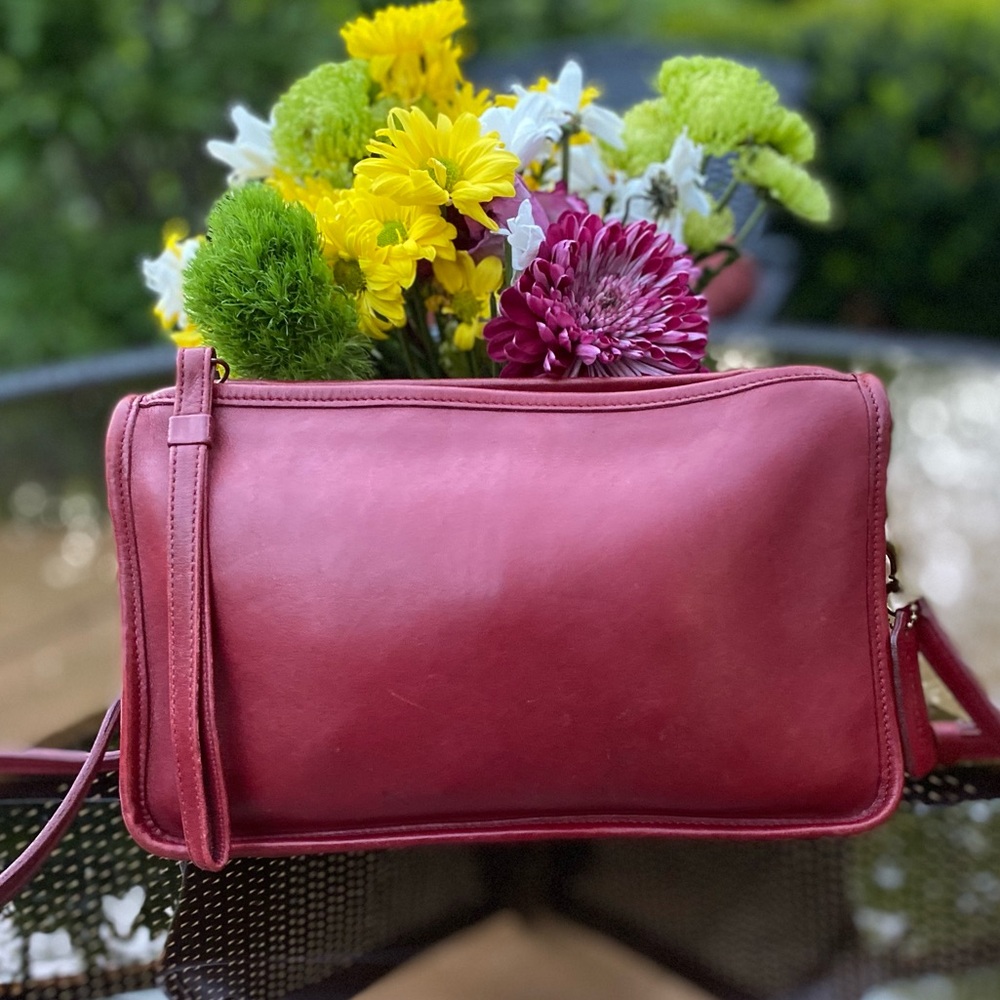 COACH Red Leather "Basic Bag" Zip Clutch Crossbody